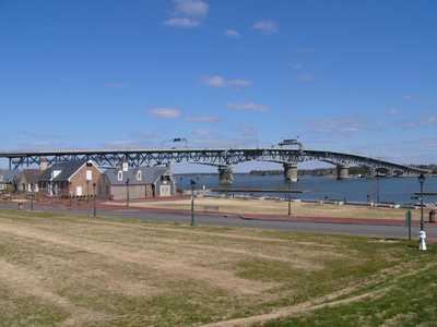 The York-Gloucester bridge