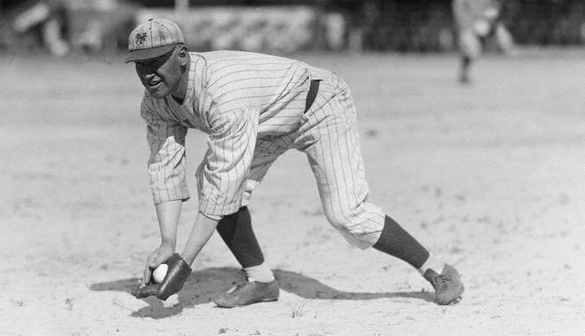 Native Americans - Jim Thorpe of the New York Giants catching baseball