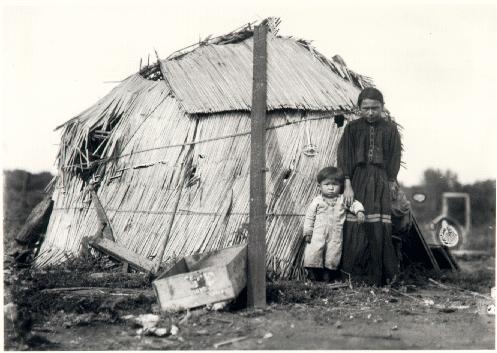 Native Americans - Indian Homes, Native Housing, Tipis, Wigwams and Longhouses - Wickiup 1914