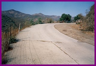 conejo_grade-1930_two_to_one_slab.jpg (20308 bytes)